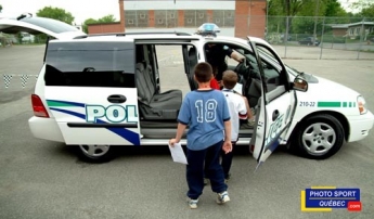 Journée Voitures de Rêve à l'école La Passerelle